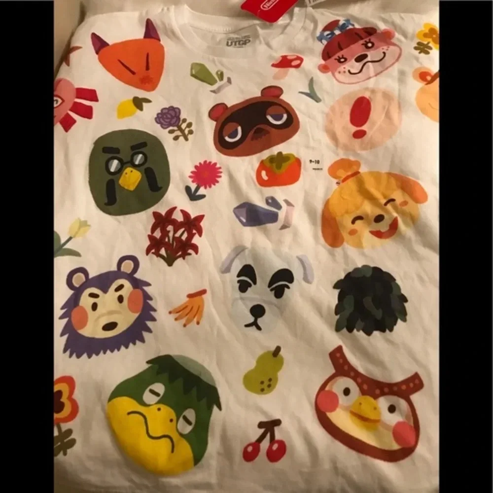 RARE Animal Crossing Nintendo x Uniqlo Tee - Picture 3 of 11